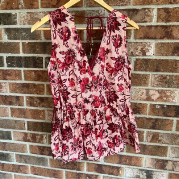 Kate Spade *  Sleeveless Paisley Blossom Blouse Top in Conch Shell Size Small - Picture 4 of 15